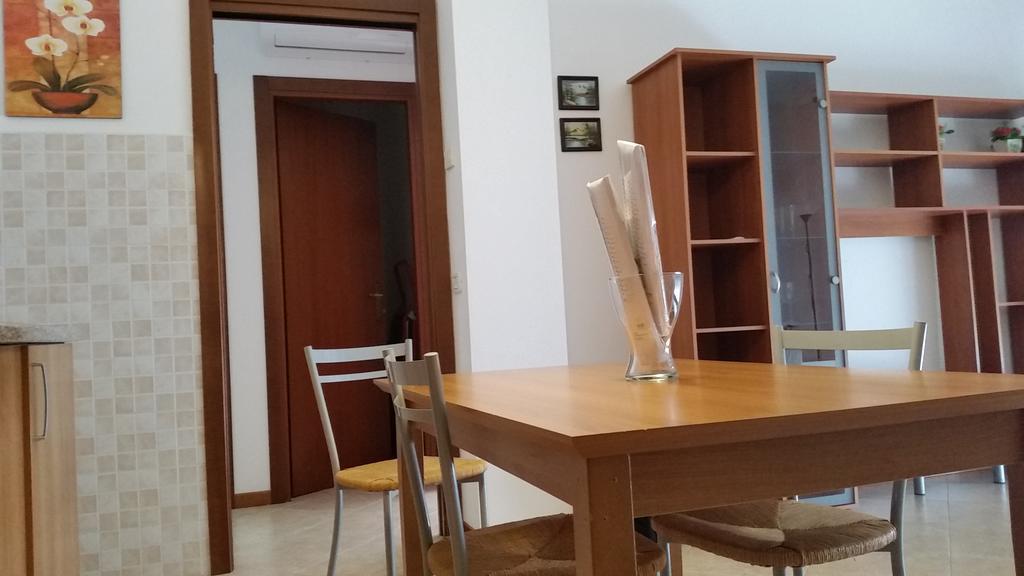 Bilocale Via Imola 4 Apartment Verona Luaran gambar