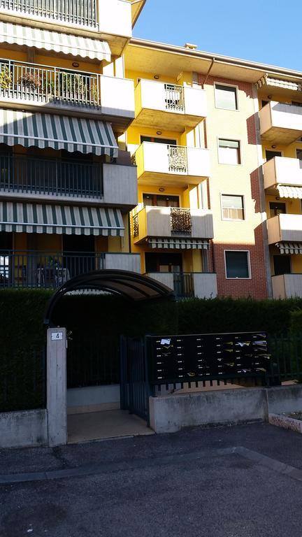 Bilocale Via Imola 4 Apartment Verona Luaran gambar