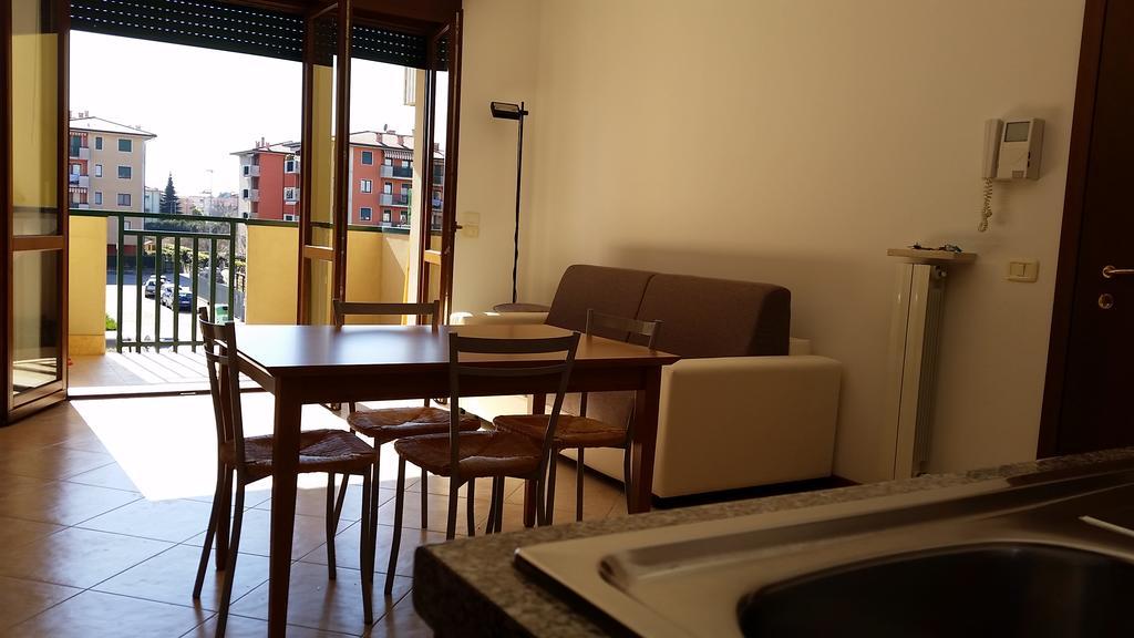 Bilocale Via Imola 4 Apartment Verona Luaran gambar