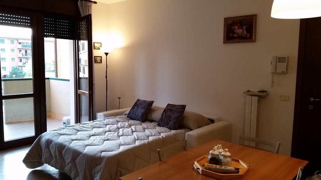 Bilocale Via Imola 4 Apartment Verona Luaran gambar